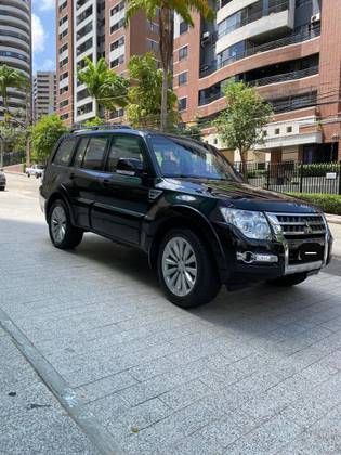 MITSUBISHI PAJERO 3.2 HPE 4X4 7 LUGARES 16V TURBO INTERCOOLER DIESEL 4P AUTOMÁTICO MITSUBISHI PAJERO 3.2 HPE 4X4 7 LUGARES 16V TURBO INTERCOOLER DIESEL 4P AUTOMÁTICO